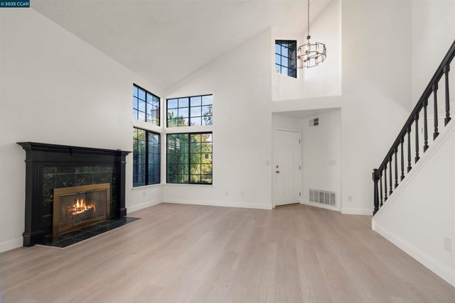 2214 Forsythia Way, Martinez, CA 94553