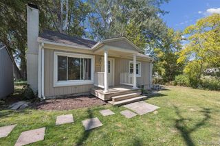 11639 Island Court, Hartland, MI 48353