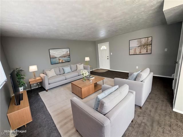 4871 Banbury Court 10, Warrensville Heights, OH 44128