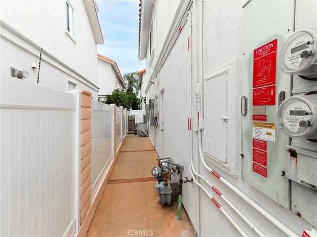 2703 Huntington Lane A, Redondo Beach, CA 90278