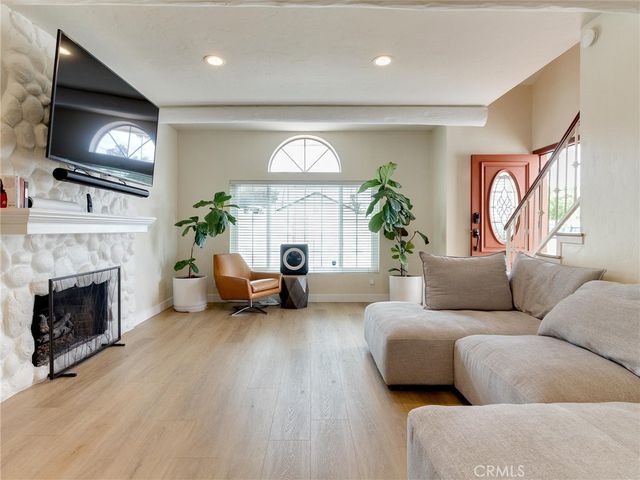 2703 Huntington Lane A, Redondo Beach, CA 90278