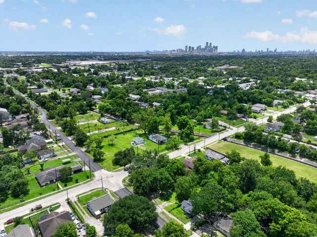 3408 Kirk Street, Houston, TX 77026