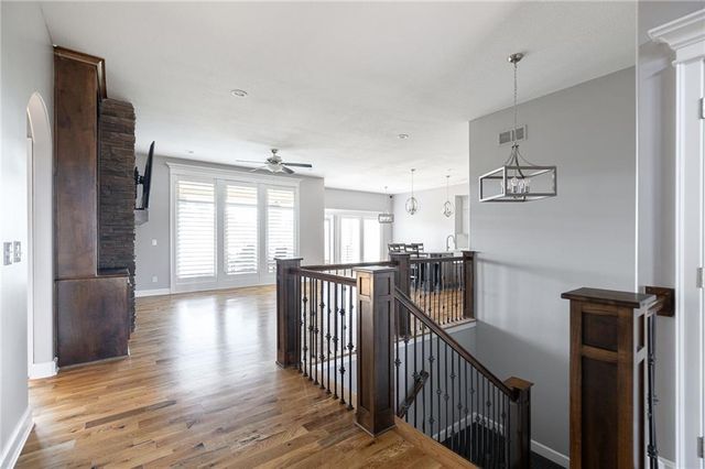 6472 N Whitetail Way, Parkville, MO 64152