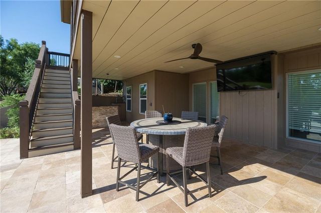 6472 N Whitetail Way, Parkville, MO 64152