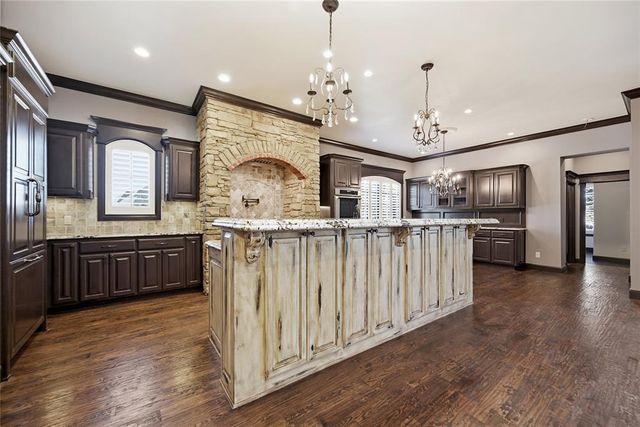 16720 Rugosa Rose Drive, Edmond, OK 73012