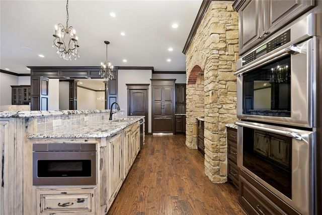 16720 Rugosa Rose Drive, Edmond, OK 73012