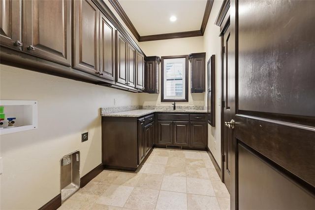 16720 Rugosa Rose Drive, Edmond, OK 73012