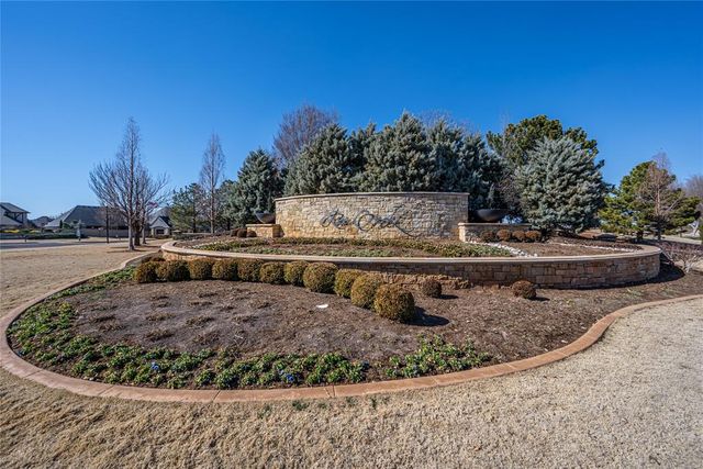 16720 Rugosa Rose Drive, Edmond, OK 73012