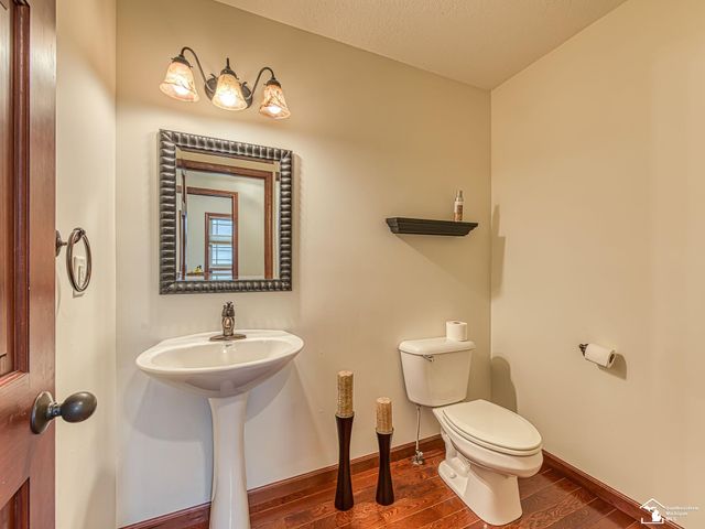 3350 Swartz Road, La Salle, MI 48145