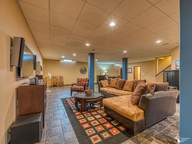 3350 Swartz Road, La Salle, MI 48145