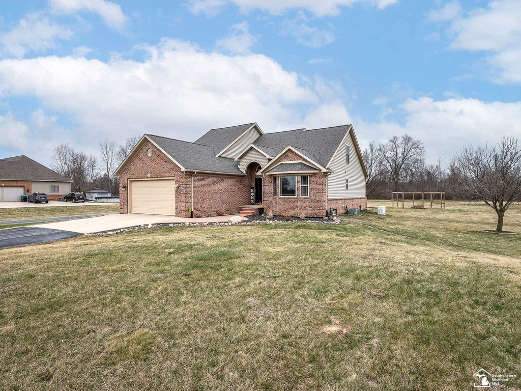 3350 Swartz Road, La Salle, MI 48145