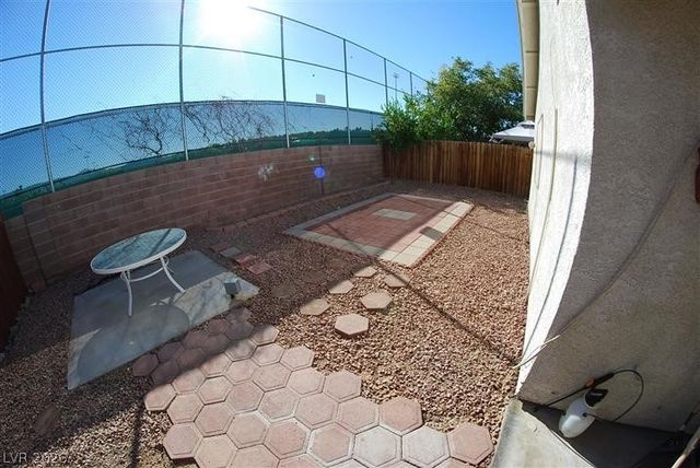 504 GRIMSBY Avenue, Henderson, NV 89014