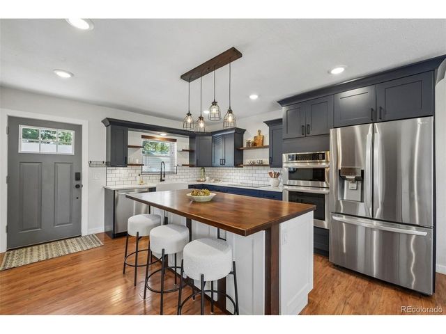 1805 Lyonesse St, Lafayette, CO 80026