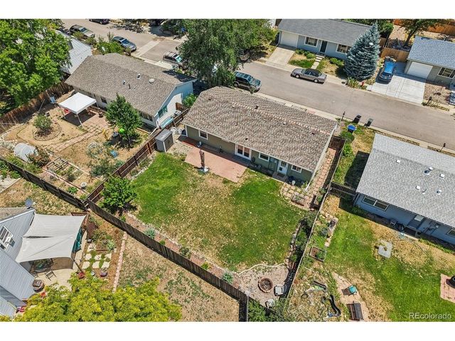 1805 Lyonesse St, Lafayette, CO 80026