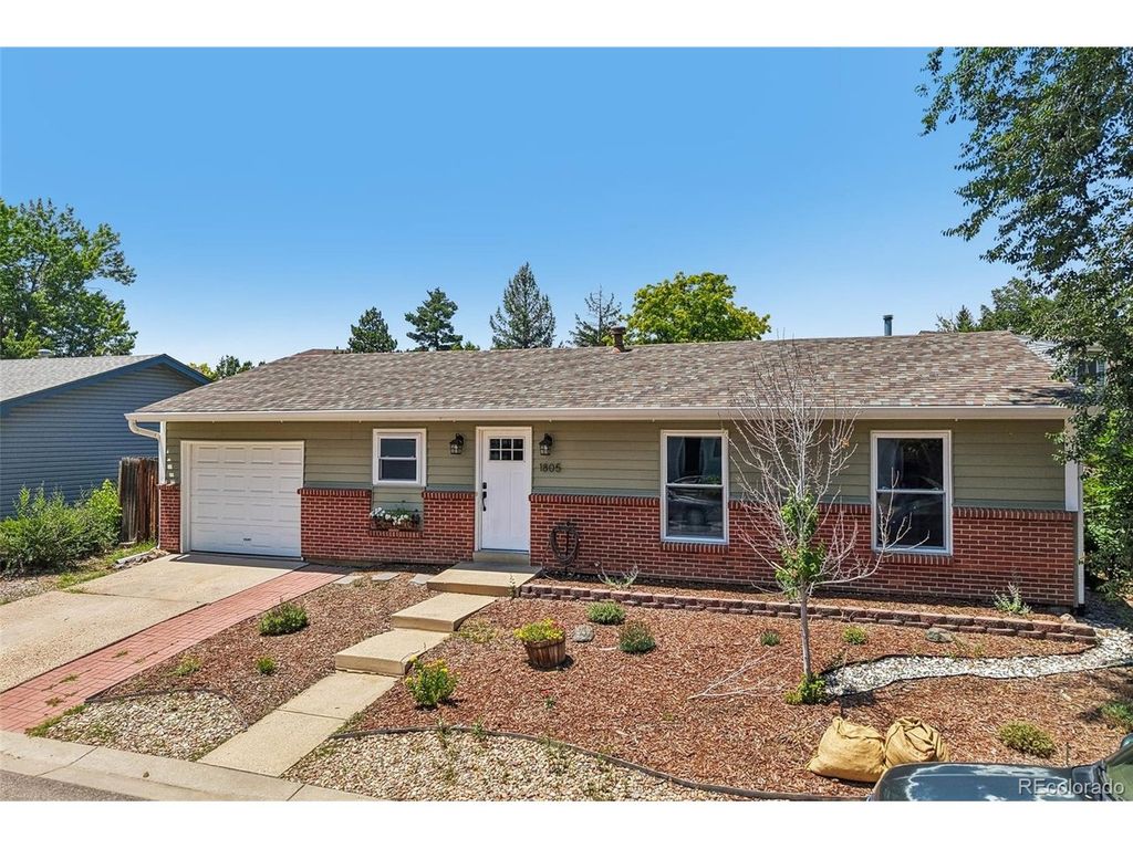 1805 Lyonesse St, Lafayette, CO 80026