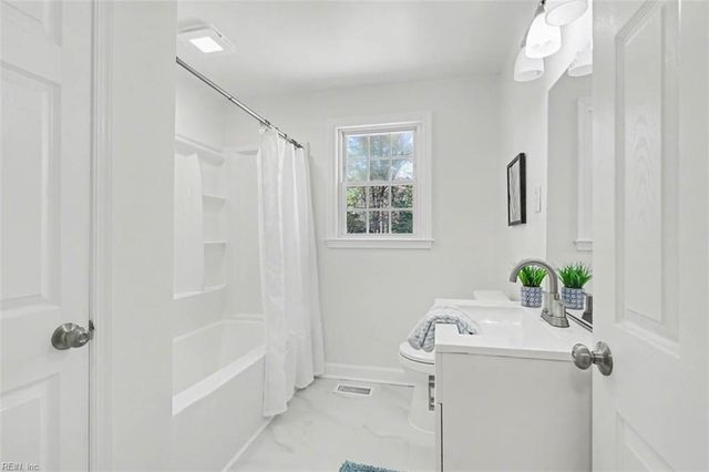 213 Milstead RD, Newport News, VA 23606