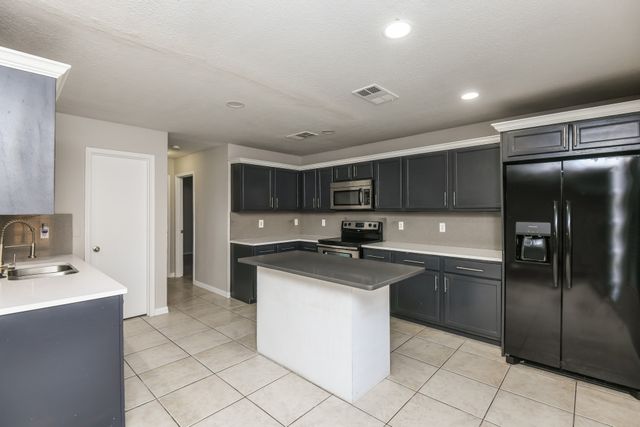 5600 Ainsdale Drive, Fort Worth, TX 76135