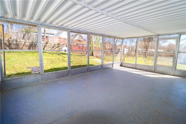 343 N VALLEY Street, Kansas City, KS 66102