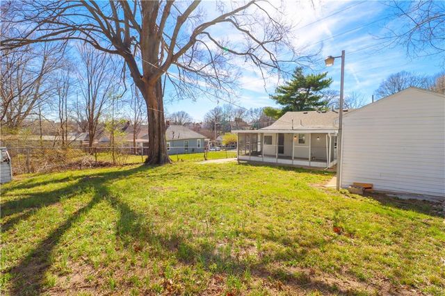 343 N VALLEY Street, Kansas City, KS 66102