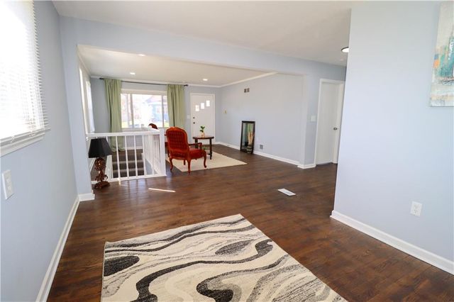 343 N VALLEY Street, Kansas City, KS 66102