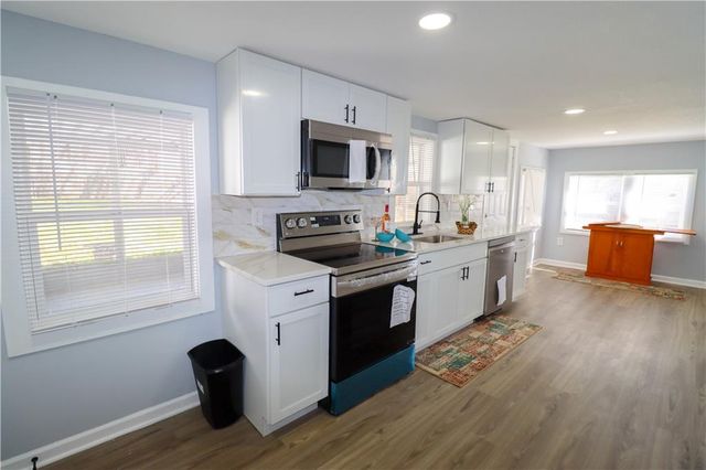 343 N VALLEY Street, Kansas City, KS 66102