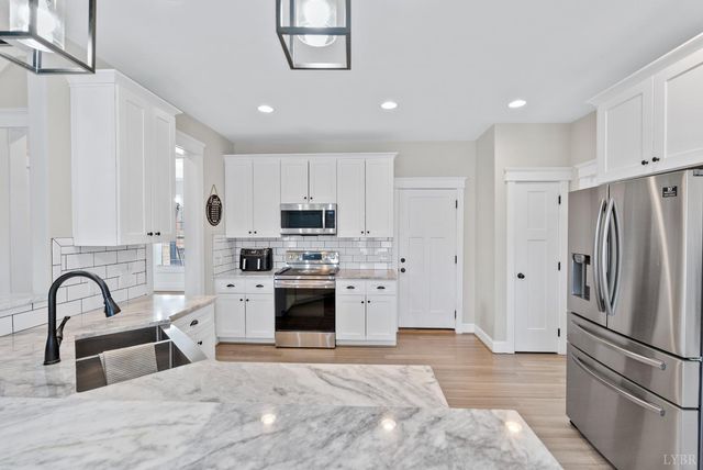 835 Sunset Ridge Drive, Concord, VA 24538