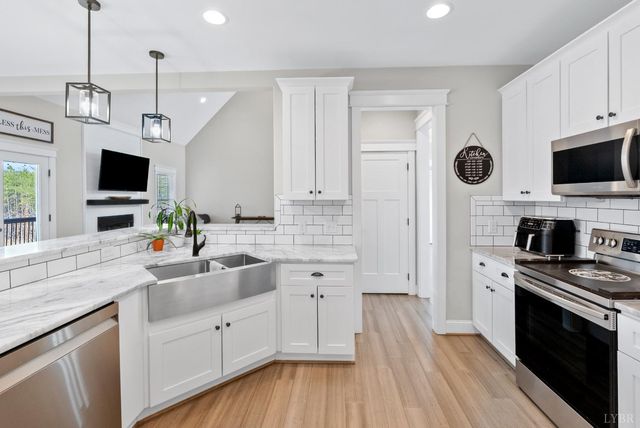 835 Sunset Ridge Drive, Concord, VA 24538