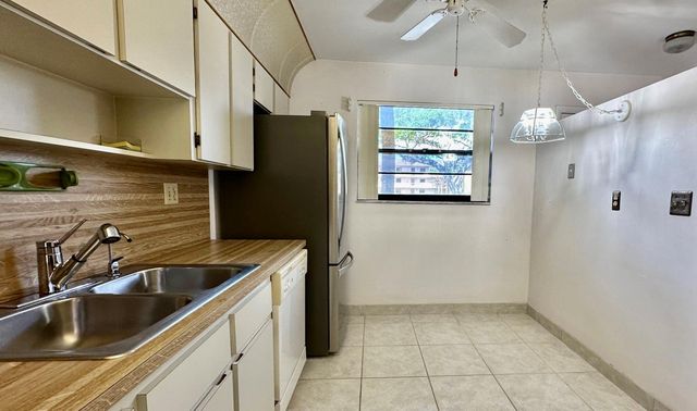6090 N Sabal Palm Blvd 108, Tamarac, FL 33319