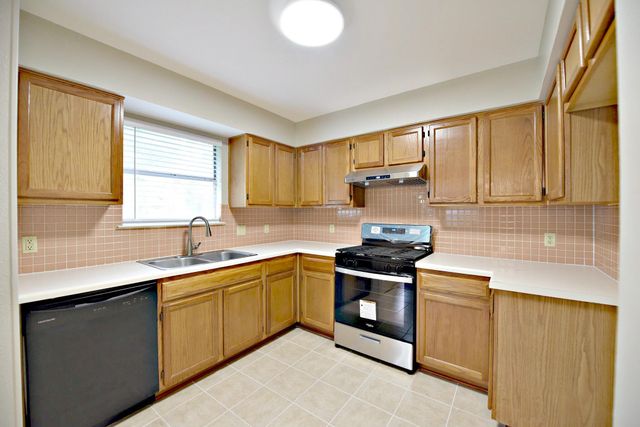 13329 Black Canyon DR, Austin, TX 78729