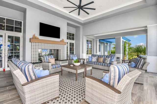 8065 NEVIS RUN, Bradenton, FL 34202
