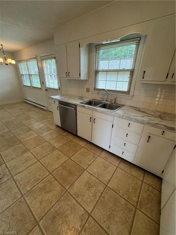 503 Hampton Drive, King, NC 27021