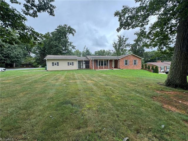 503 Hampton Drive, King, NC 27021