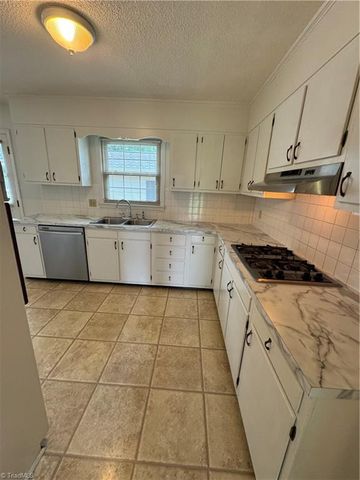 503 Hampton Drive, King, NC 27021