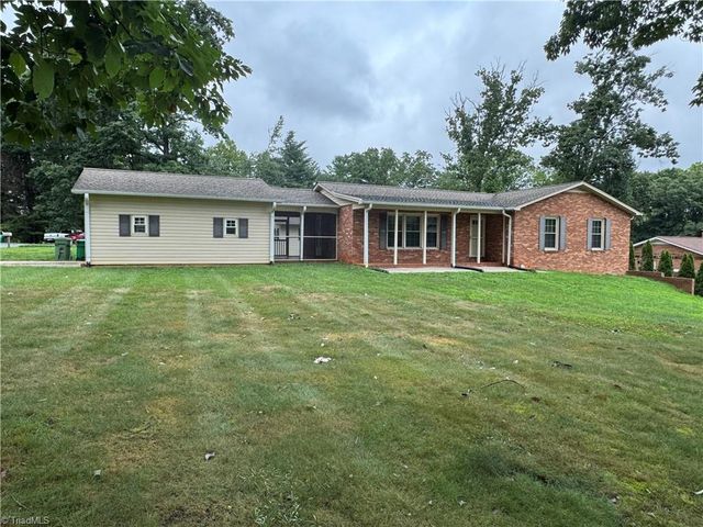 503 Hampton Drive, King, NC 27021