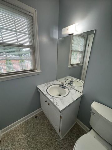 503 Hampton Drive, King, NC 27021