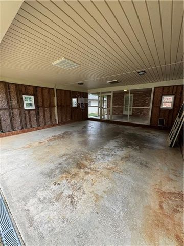 503 Hampton Drive, King, NC 27021