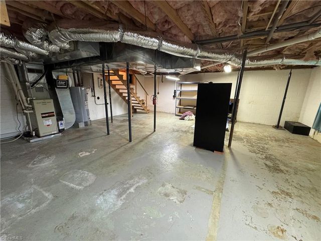 503 Hampton Drive, King, NC 27021