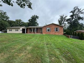 503 Hampton Drive, King, NC 27021