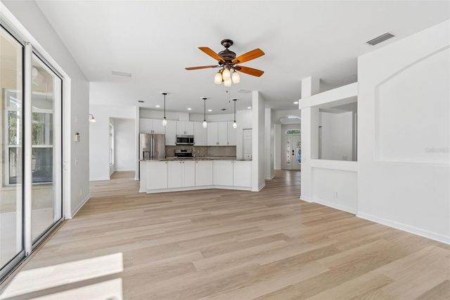 2300 HANNAH WAY S, Dunedin, FL 34698