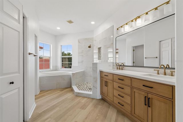 2300 HANNAH WAY S, Dunedin, FL 34698