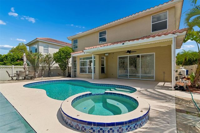 2300 HANNAH WAY S, Dunedin, FL 34698