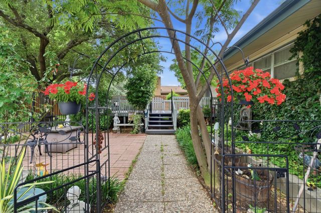4716 Blaney Avenue, North Richland Hills, TX 76180