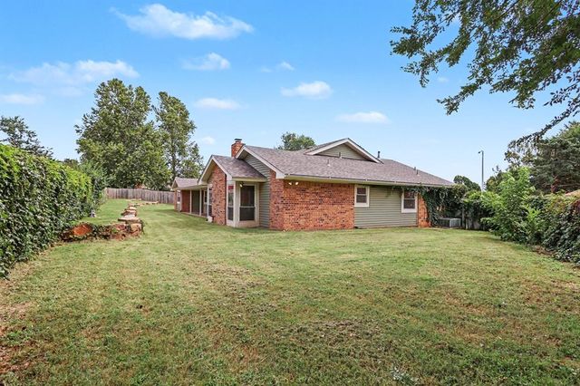4020 Bluestem Circle, Norman, OK 73072