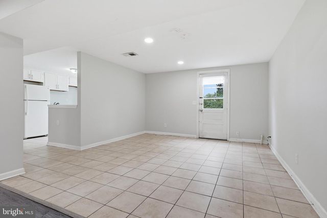 6915 BRIARCLIFF DR, Clinton, MD 20735