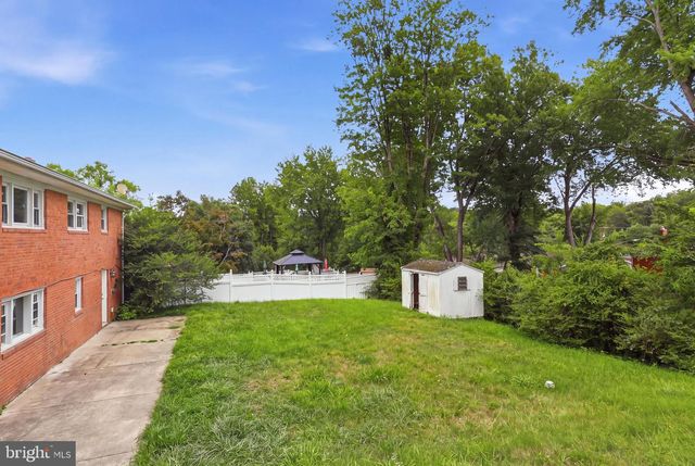 6915 BRIARCLIFF DR, Clinton, MD 20735