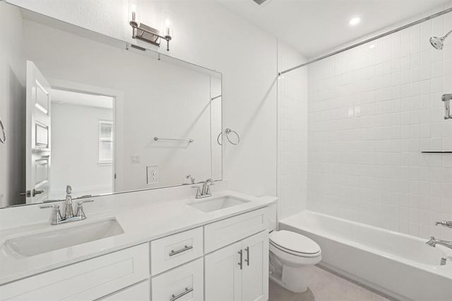 200 W 56th ST 8104, Austin, TX 78751