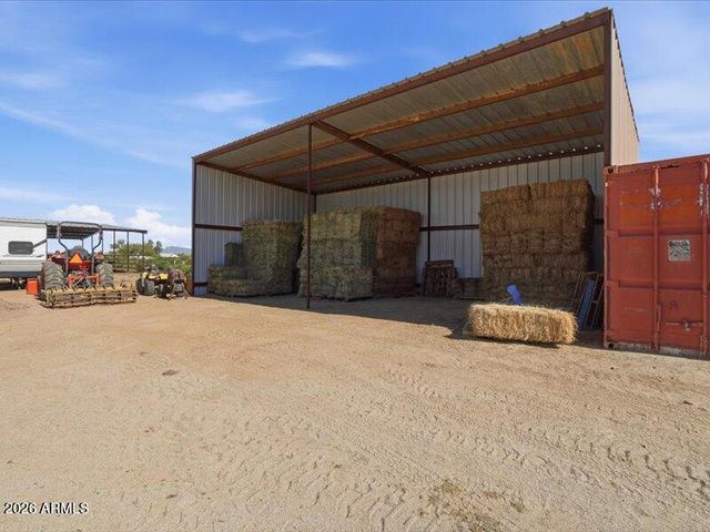 2690 W GAIL Road, San Tan Valley, AZ 85144
