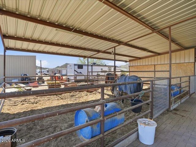 2690 W GAIL Road, San Tan Valley, AZ 85144