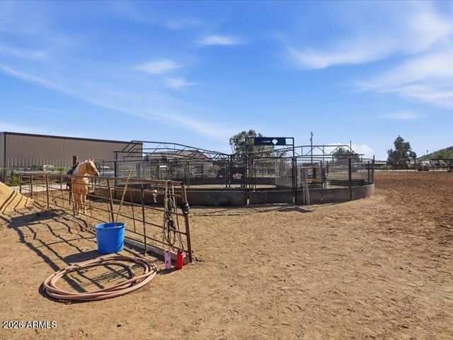 2690 W GAIL Road, San Tan Valley, AZ 85144