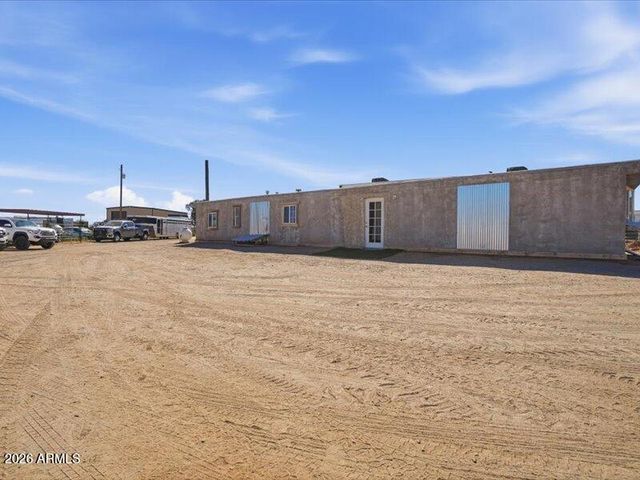 2690 W GAIL Road, San Tan Valley, AZ 85144